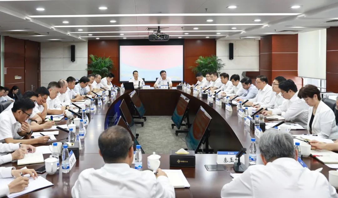 The Party Committee of China Communications Group held a symposium on learning and implementing the spirit of General Secretary Xi Jinping's congratulatory letter to the completion and opening of the cross-river corridor from Shenzhen to Zhongshan.