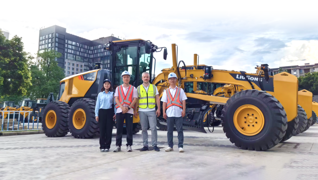 New Breakthrough! Liugong's monthly overseas production and sales of motor graders exceed 200 units