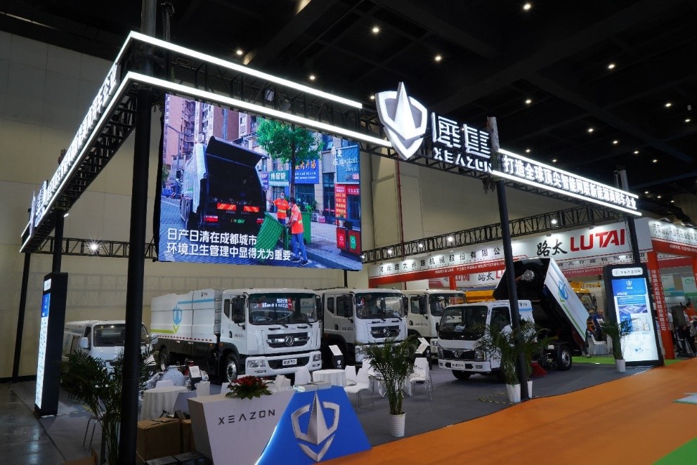 New force of sanitation! Henan Environmental Sanitation Exhibition Rhinoceros Heavy Cars Shine Brilliantly, Many Star Models Detonate the Whole Court