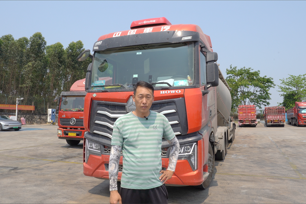 The choice of cement tanker is "both necessary and necessary", and the HOWO MAX gas vehicle of China Heavy Truck is all satisfied.