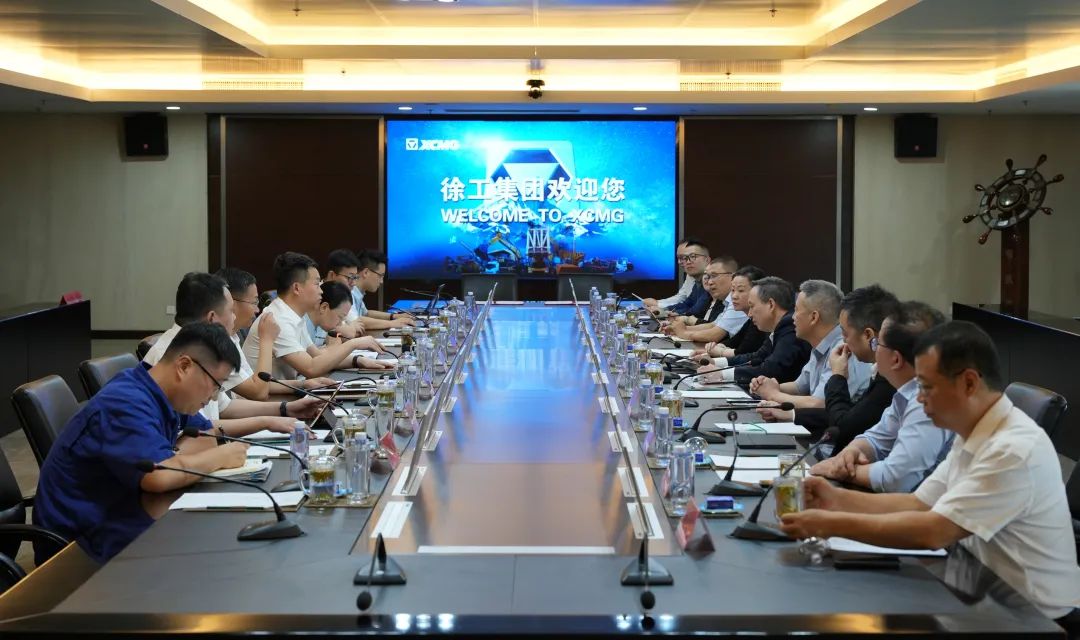 XCMG Signs Strategic Cooperation Agreement with Yuexiu Capital