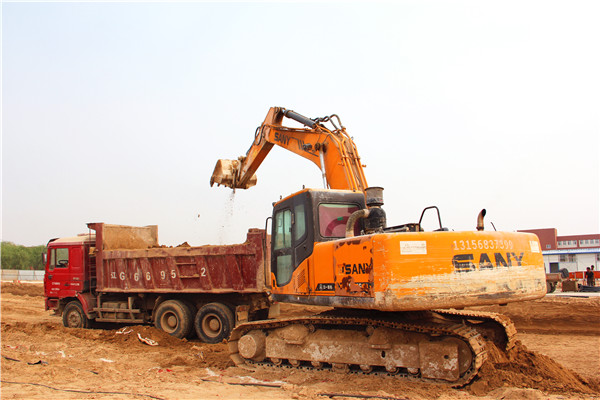 Construction Machinery Industry: Ready to Develop, Resonance of Domestic and Foreign Sales Leads New Growth