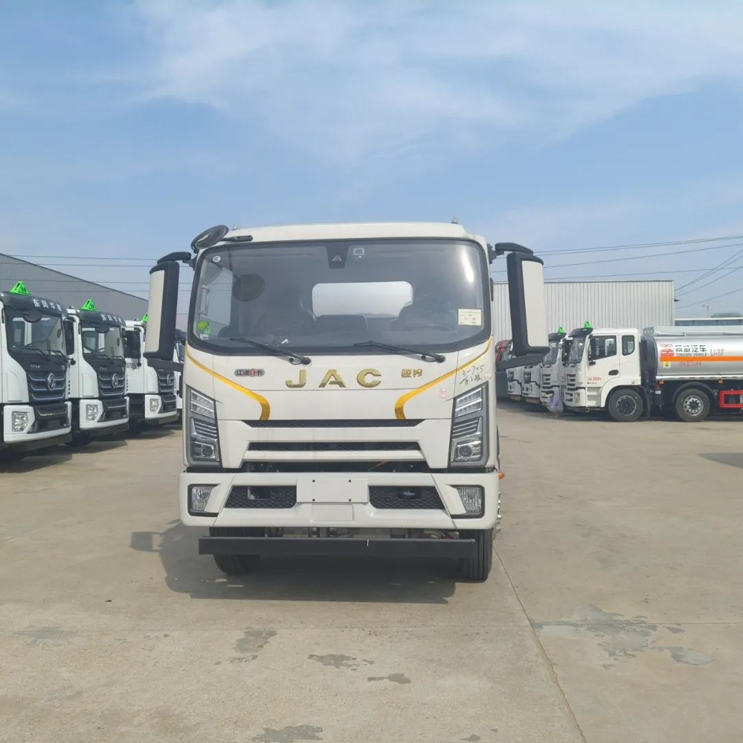 Jianghuai junling S9 9.75 m3 tank truck