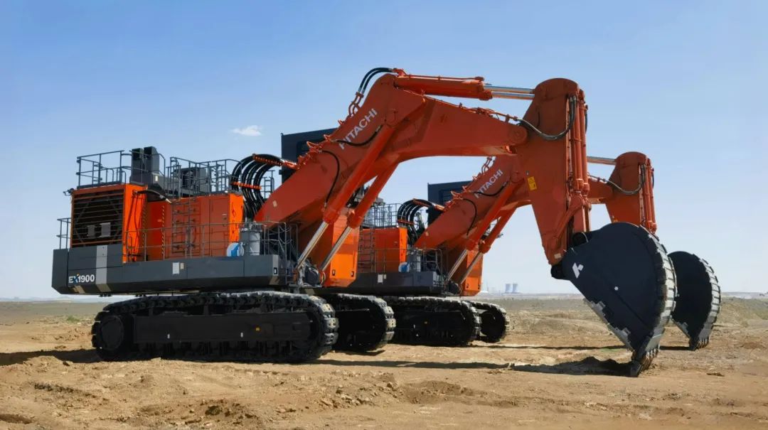 Helping the Mining Industry | Hitachi Construction Machinery Continues to Develop the Market of Super Large Mining Hydraulic Excavators