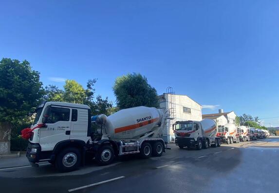 Shantui Jianyou Concrete Mixer Sent to Sichuan Market