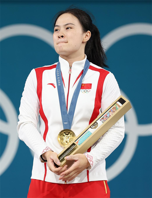 Another crown! Warm congratulations to Luo Shifang of Hunan Zhonglian Weightlifting Team for breaking three records and being crowned in Paris