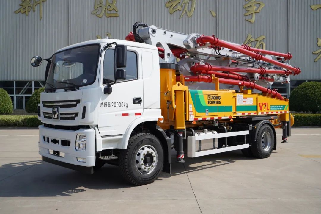 New upgrade! XCMG 33m Pump Truck Comes on the Stage