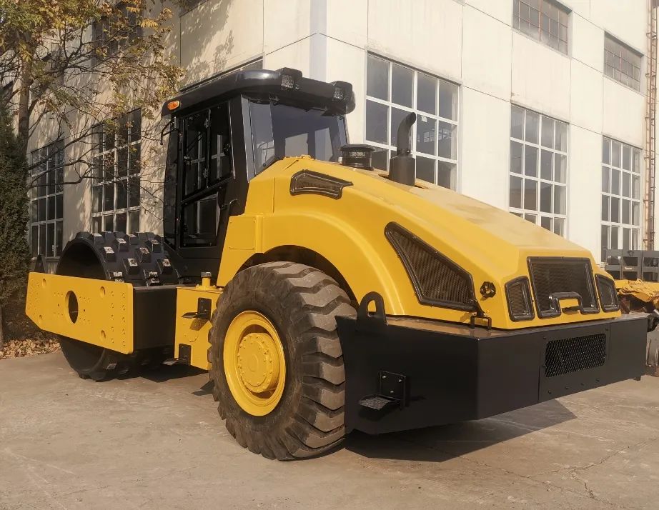 Luoyang Lutong LT618 SD Road Roller | From Highway to Industrial Site, No Pressure for Complex Terrain!