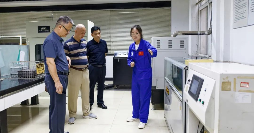 Leaders of Ganzhou Highway Society visited Gaoyuan Road Industry Group