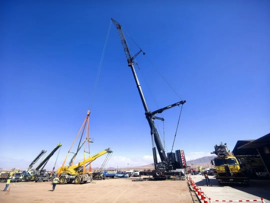 "Black King Kong" Sails into Chile, XCMG All-Terrain Crane Officially Delivered!