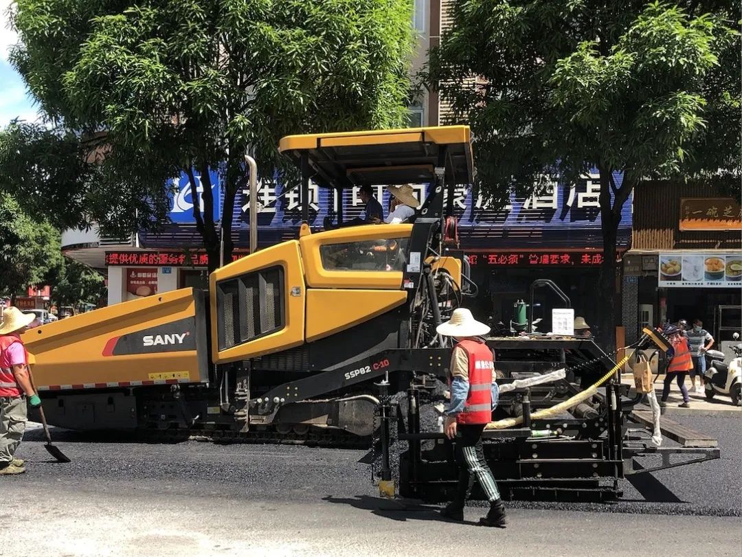 Sany Heavy Industry Co., Ltd.: Fully Telescopic Paver Creates a New Benchmark for Municipal Asphalt Pavement with High Efficiency!