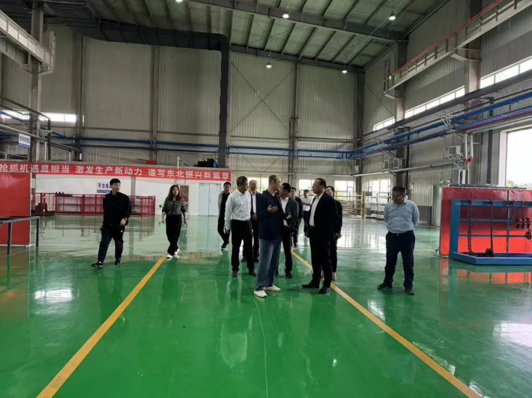 Liaoyuan Mayor Cheng Yu and His Delegation Investigate Jincheng Heavy Industry Project