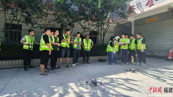 UAV operation training to temper the "clairvoyance" of highway maintenance