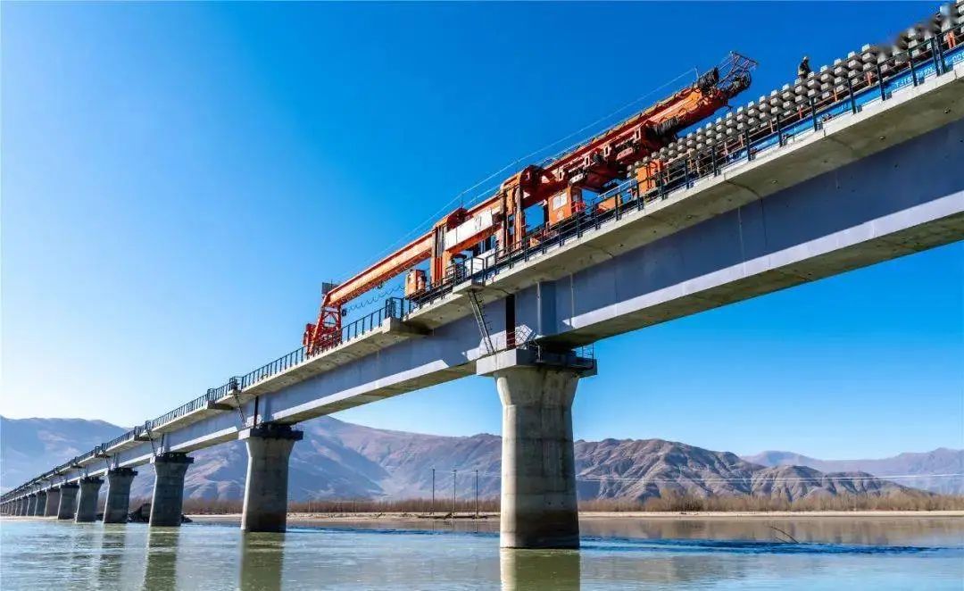 Shigaoma Plateau Mixer escorts the construction of Sichuan-Xizang Railway