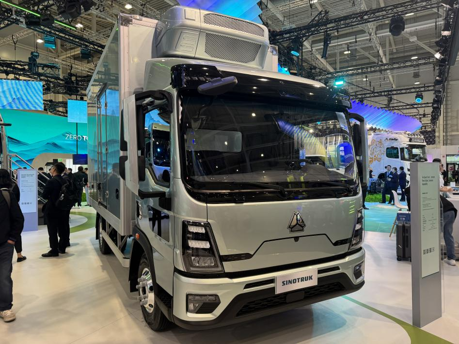 Technology Leads the Future | Sinotruk HOWO Commander-in-Chief Pro Pure Electric Light Truck Injects New Vitality into Commercial Vehicle Industry