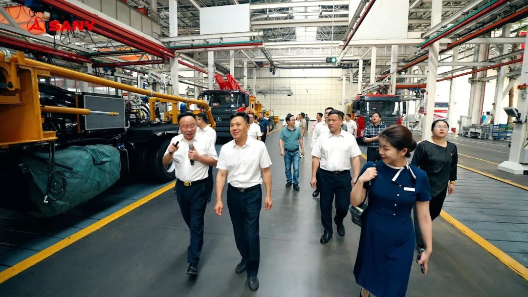 Lou Chuixin, Chairman of Yunnan Supply and Marketing Group, and His Delegation Deeply Investigate Sany