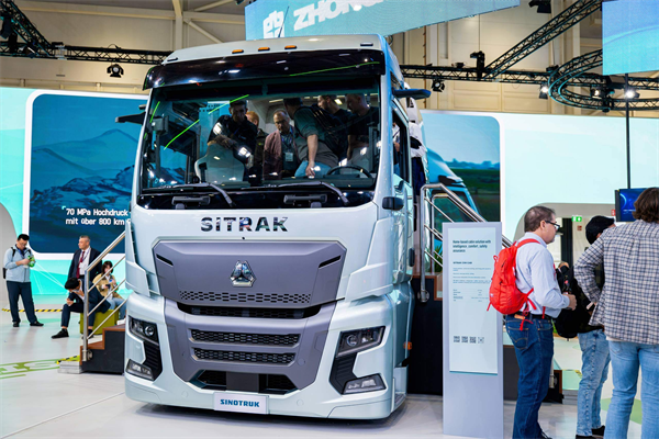 Sinotruk Shandeka Smart, Comfortable and Safe Cockpit Creates Comfortable Driving Experience for Card Friends