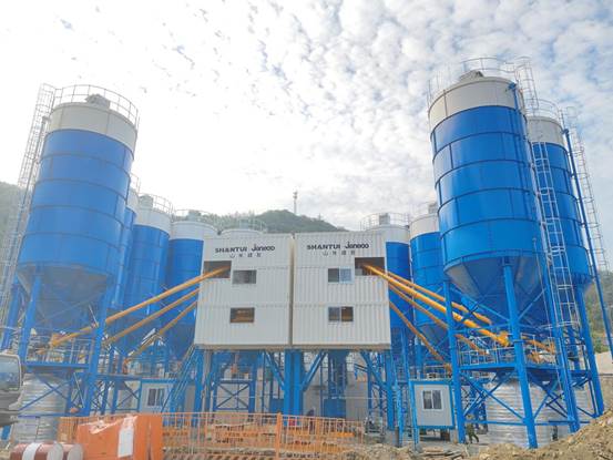 Concrete Birthday Celebration | Shantui Jianyou Boosts Project Construction Busy