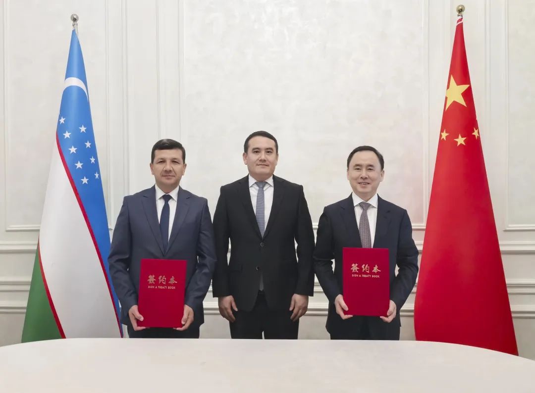 XCMG Yang Dongsheng Visits Uzbekistan and the United Arab Emirates with Xuzhou Delegation