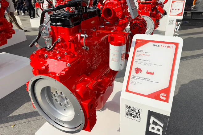 Innovation Leads the Future: Guangxi Cummins B7/B6.7 Engine Shines Brilliantly at Shanghai BMW Exhibition