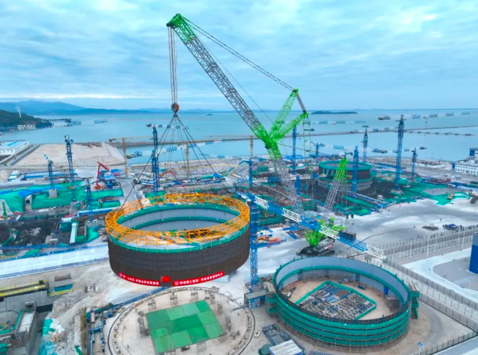 Precisely in place! Zoomlion Crane Successfully Hoisted Module 4 of Hualong 1 Zhangzhou Nuclear Power Unit 3