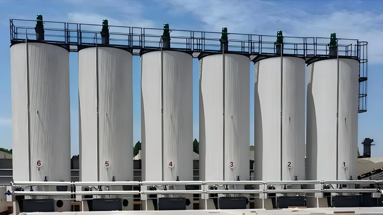 ACE Group 40m³ Vertical Asphalt Tank Safe and Reliable Asphalt Batching Plant Matching Tank
