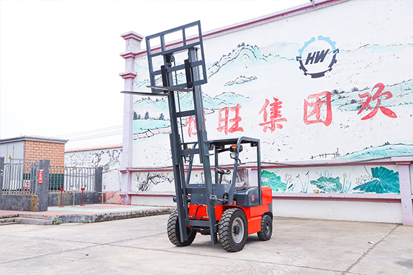 Hengwang HW 1.5T Diesel Forklift Вилочный погрузчик
