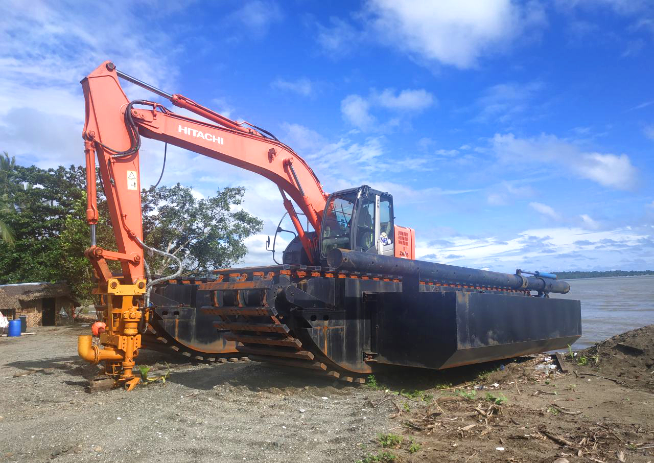 JULONG 20吨、30吨、40吨等挖机型号（可以根据客户挖机型号定制） Amphibious excavators